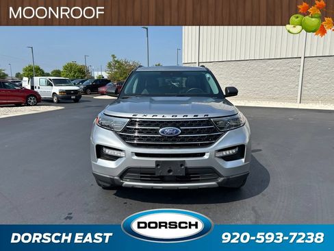 Certified 2023 Ford Explorer XLT w/ Equipment Group 202A AWD/4WD image 3