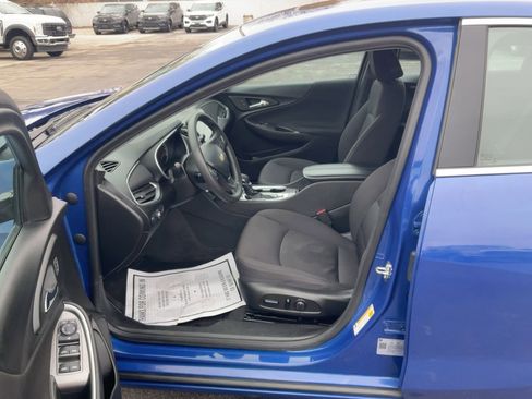 Used 2023 Chevrolet Malibu LT FWD image 16