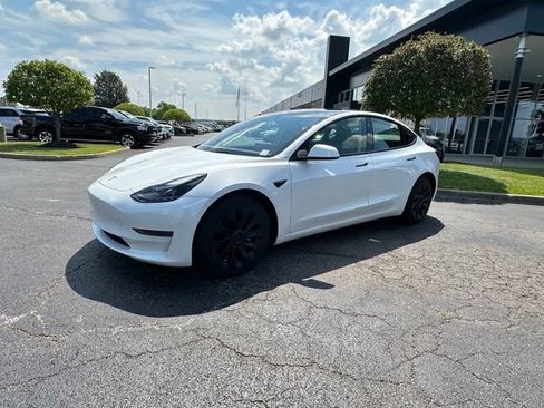 Used 2023 Tesla Model 3 Standard Range RWD image 5