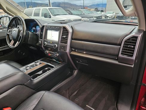 Used 2019 Ford Expedition Platinum image 35