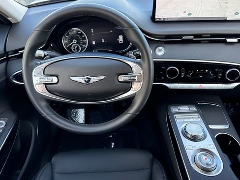 Used 2025 Genesis GV70 2.5T image 16