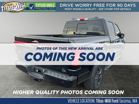 Used 2023 Ford F150 Lightning Lariat w/ Max Trailer Tow Package image 4