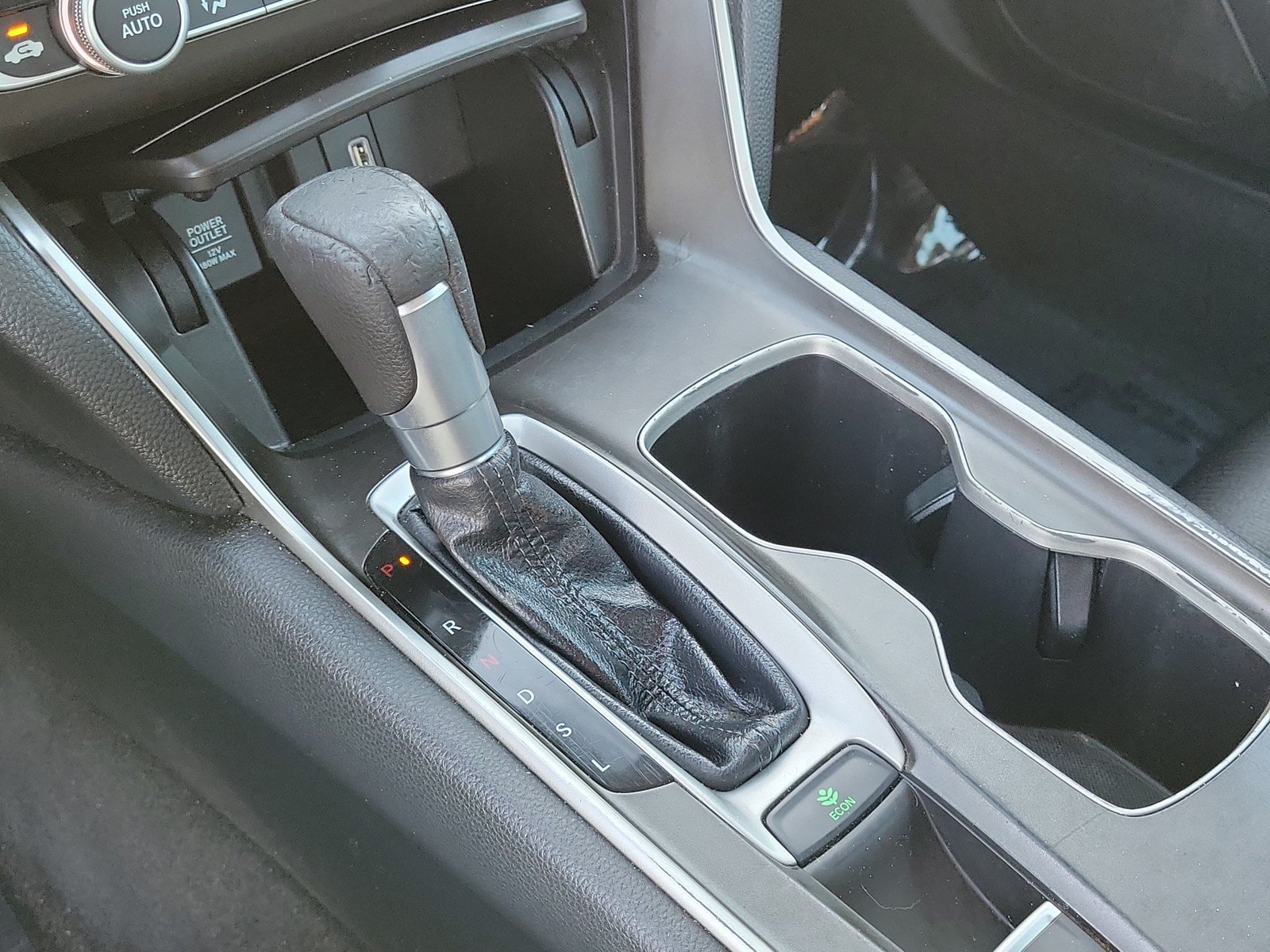 Used 2018 Honda Accord LX image 25