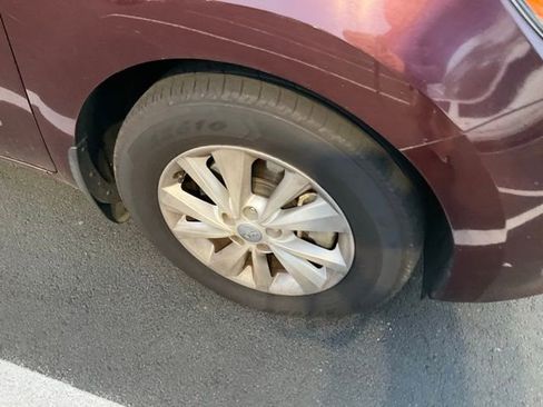 Used 2016 Kia Sedona LX w/ Option Group 020 image 2