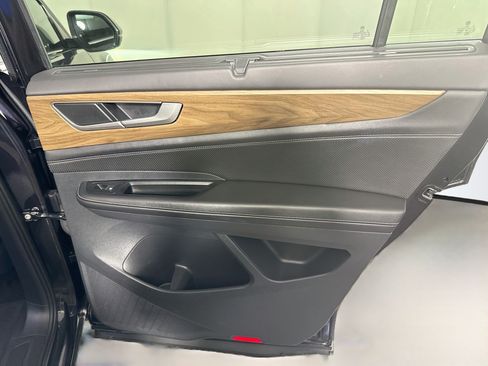 Used 2026 Volkswagen Atlas SE FWD image 28