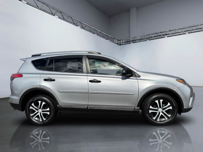 Used 2018 Toyota RAV4 LE w/ All Weather Liner Package AWD/4WD image 3