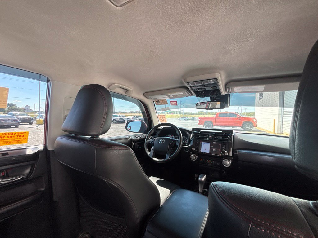 Used 2020 Toyota 4Runner TRD Off-Road Premium AWD/4WD image 27