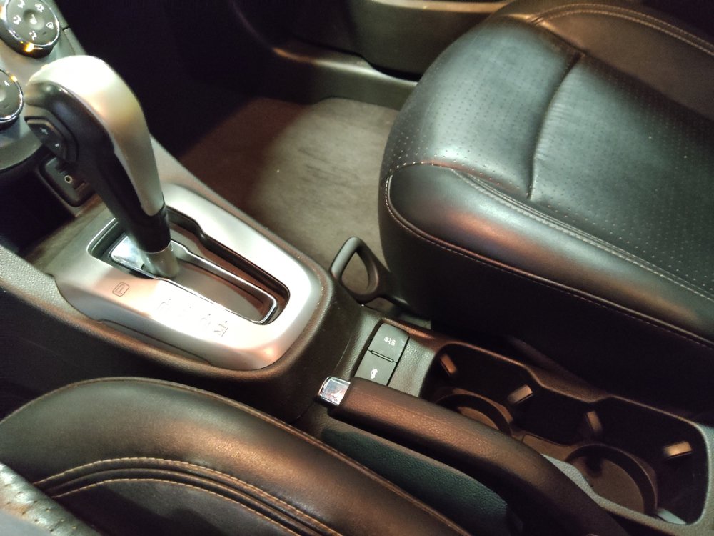 Used 2020 Chevrolet Sonic Premier FWD image 26