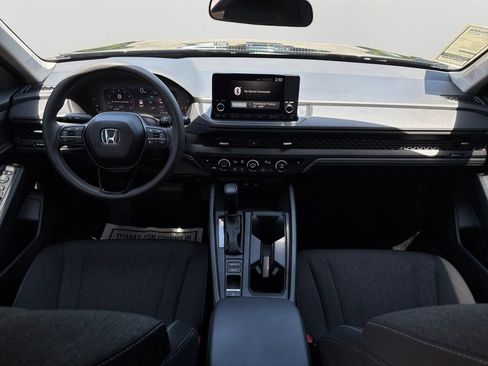 Used 2025 Honda Accord SE image 17