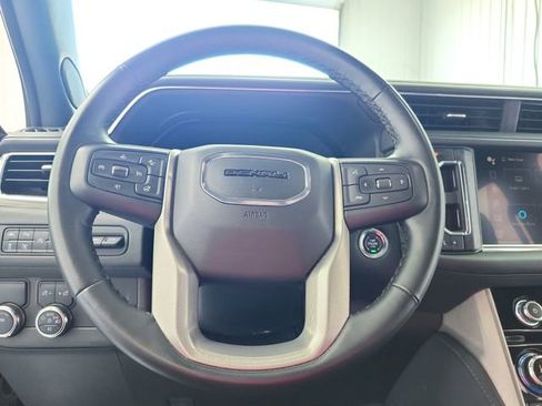 Used 2024 GMC Yukon Denali RWD image 22