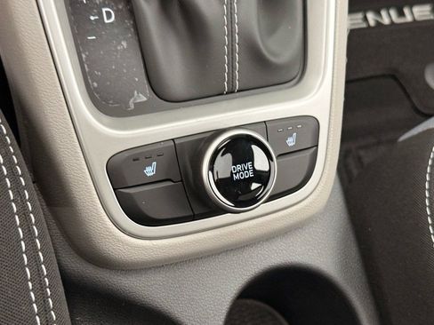 New 2026 Hyundai Venue SEL image 22