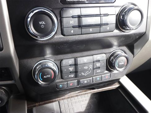 Certified 2020 Ford F250 Lariat w/ Lariat Ultimate Package image 22