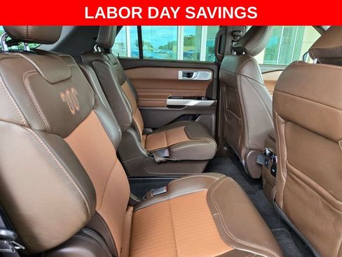 Used 2023 Ford Explorer King Ranch w/ Technology Package RWD image 26
