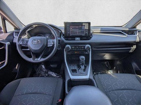 Used 2022 Toyota RAV4 XLE w/ Convenience Package AWD/4WD image 17