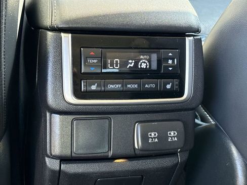 Used 2021 Subaru Ascent Limited w/ Technology Package AWD/4WD image 11