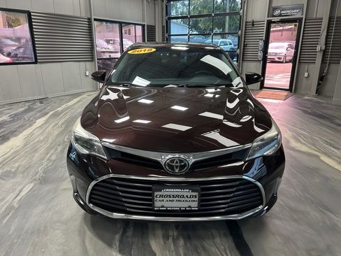 Used 2018 Toyota Avalon XLE image 36