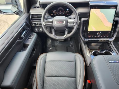 Used 2026 GMC Yukon XL AT4 AWD/4WD image 11