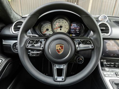 Certified 2024 Porsche 718 Cayman GTS image 13