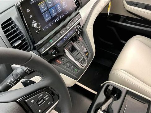 New 2026 Honda Odyssey EX-L image 9