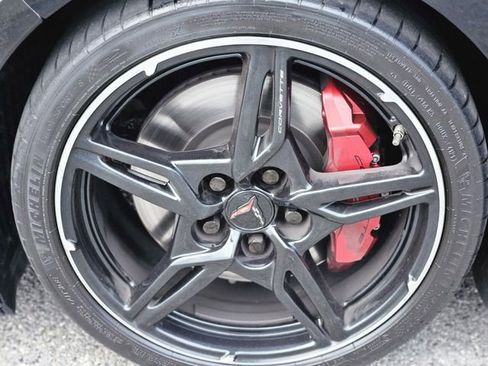 Used 2022 Chevrolet Corvette Stingray Preferred Cpe w/ Z51 Performance Package RWD image 10