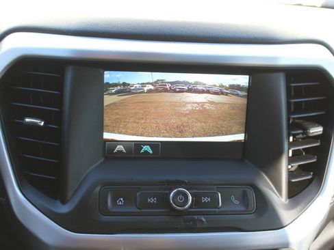 Used 2018 GMC Acadia SLE FWD image 22