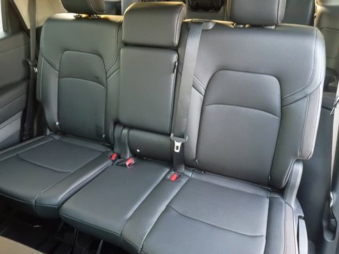 New 2026 Nissan Pathfinder SL w/ Cargo Package FWD image 12
