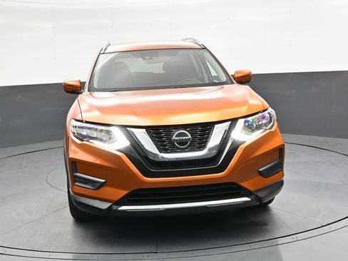 Used 2020 Nissan Rogue SV image 10