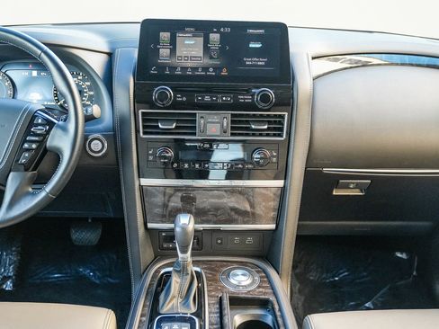 Used 2024 Nissan Armada Platinum w/ Captain's Chairs Package image 15