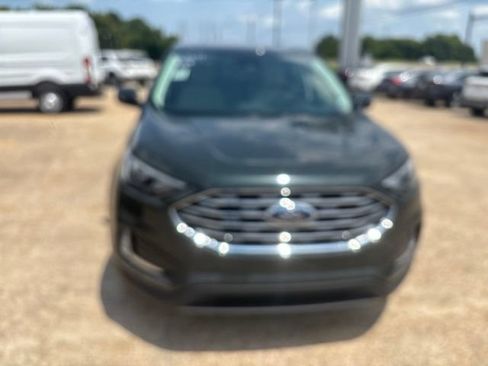 Certified 2024 Ford Edge Titanium AWD/4WD image 4