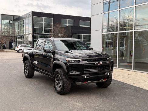 Used 2024 Chevrolet Colorado ZR2 w/ ZR2 Convenience Package III AWD/4WD image 23