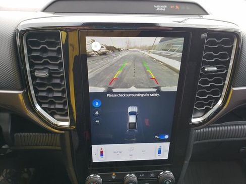 New 2025 Ford Ranger XLT w/ Black Appearance Package image 19