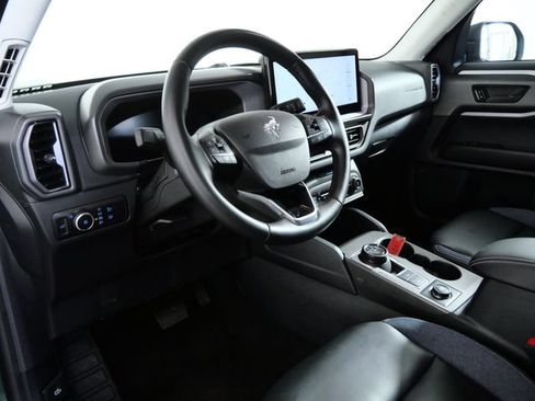 Certified 2025 Ford Bronco Sport Outer Banks w/ Outer Banks Tech Package+ AWD/4WD image 16