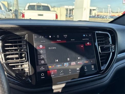 Used 2024 Dodge Durango GT image 19