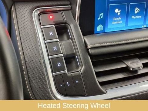 Used 2023 Chevrolet Suburban Premier image 37