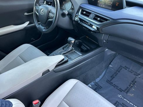 Used 2020 Lexus UX 200 w/ Accessory Package FWD image 16