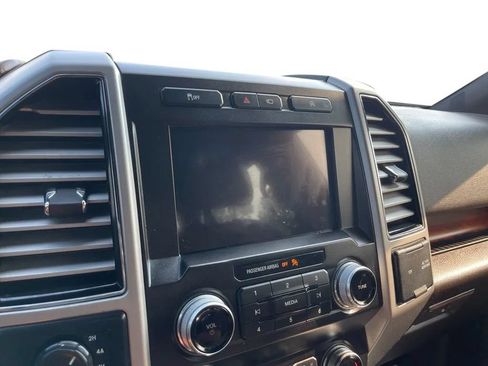 Used 2020 Ford F150 King Ranch w/ Equipment Group 601A Luxury AWD/4WD image 28
