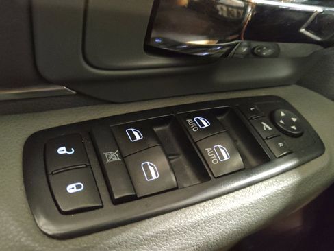 Used 2016 RAM 1500 Lone Star RWD image 27