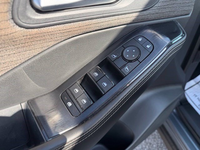 Used 2023 Nissan Rogue SV AWD/4WD image 12
