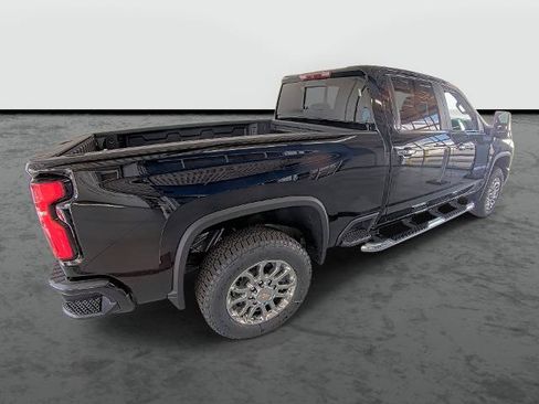 New 2026 Chevrolet Silverado 2500 LT w/ Z71 Chrome Sport Edition AWD/4WD image 4