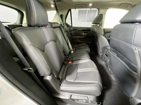 Used 2023 Honda Pilot Touring image 29