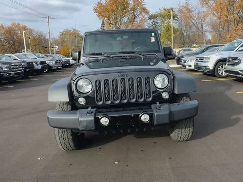 Used 2017 Jeep Wrangler Unlimited Sport image 3