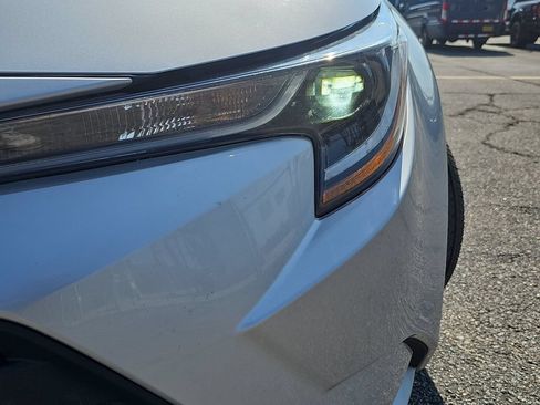 Used 2023 Toyota Corolla LE FWD image 31