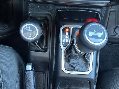 Used 2021 Jeep Wrangler Unlimited Sport image 30