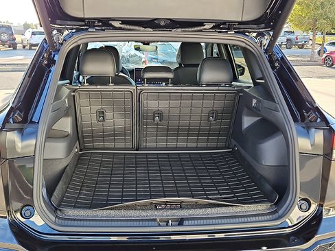 New 2026 Volkswagen Tiguan SE R-Line image 6