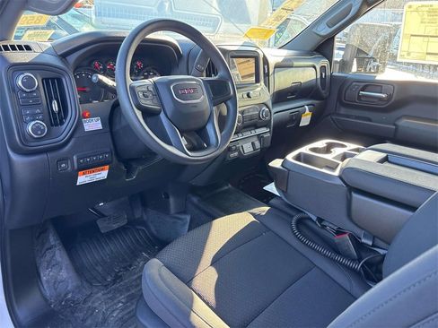 New 2025 GMC Sierra 3500 Pro w/ Convenience Package image 4