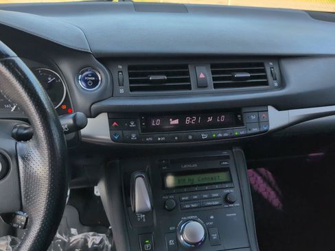 Used 2015 Lexus CT 200h w/ F Sport w/Nuluxe Interior FWD image 16