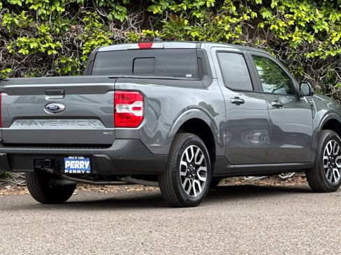 Used 2024 Ford Maverick Lariat AWD/4WD image 3