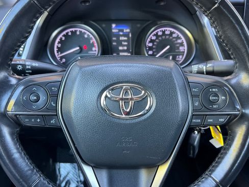 Used 2021 Toyota Camry SE FWD image 22