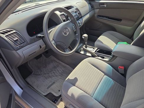 Used 2006 Toyota Camry LE FWD image 10