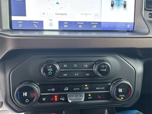 Used 2023 Ford Bronco Outer Banks image 16